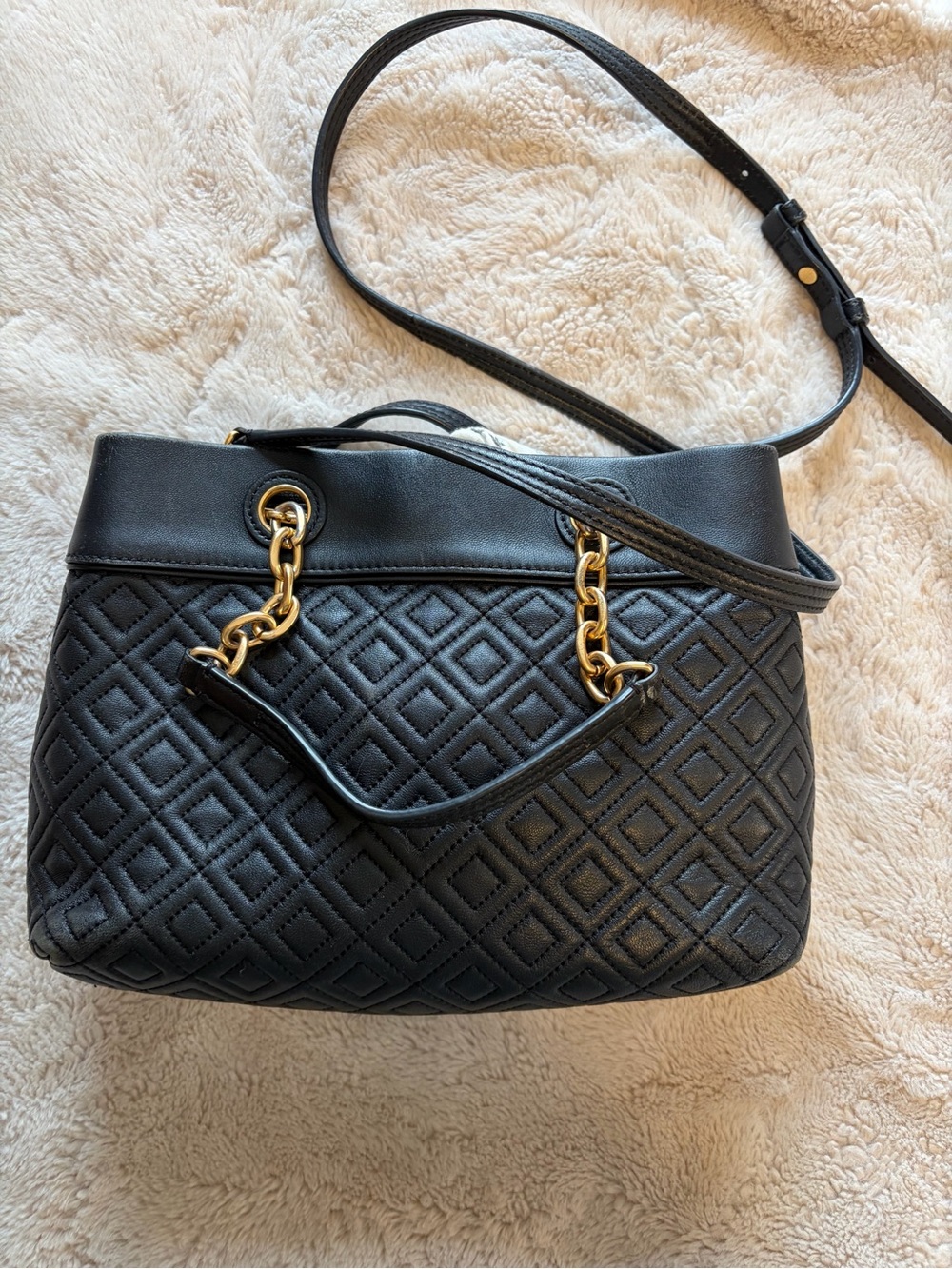 Tory Burch black quilted leather Crossbody purse size small - Picture 2 of 8